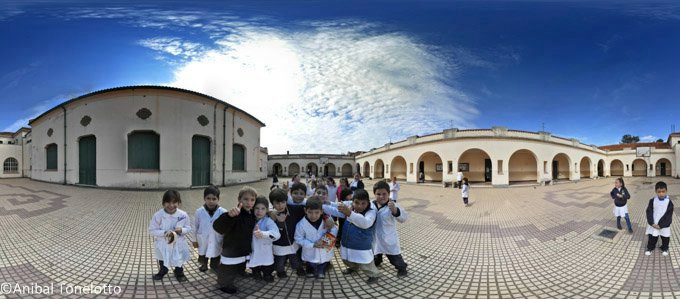 escuelaN.jpg