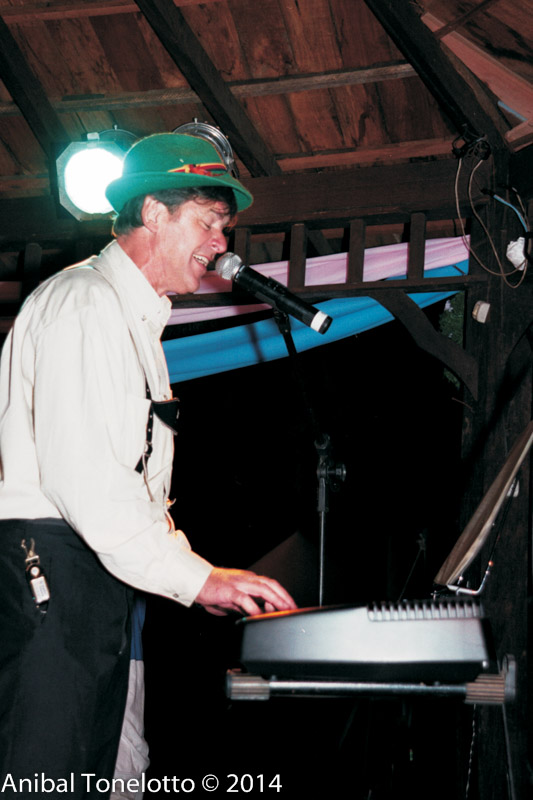 875-14A.jpg