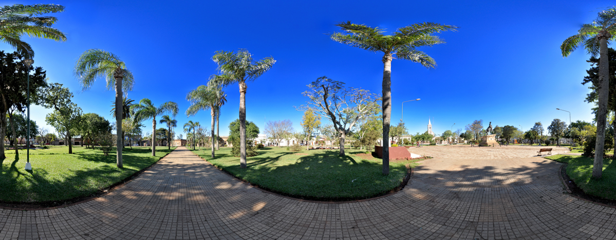 plaza2.jpg